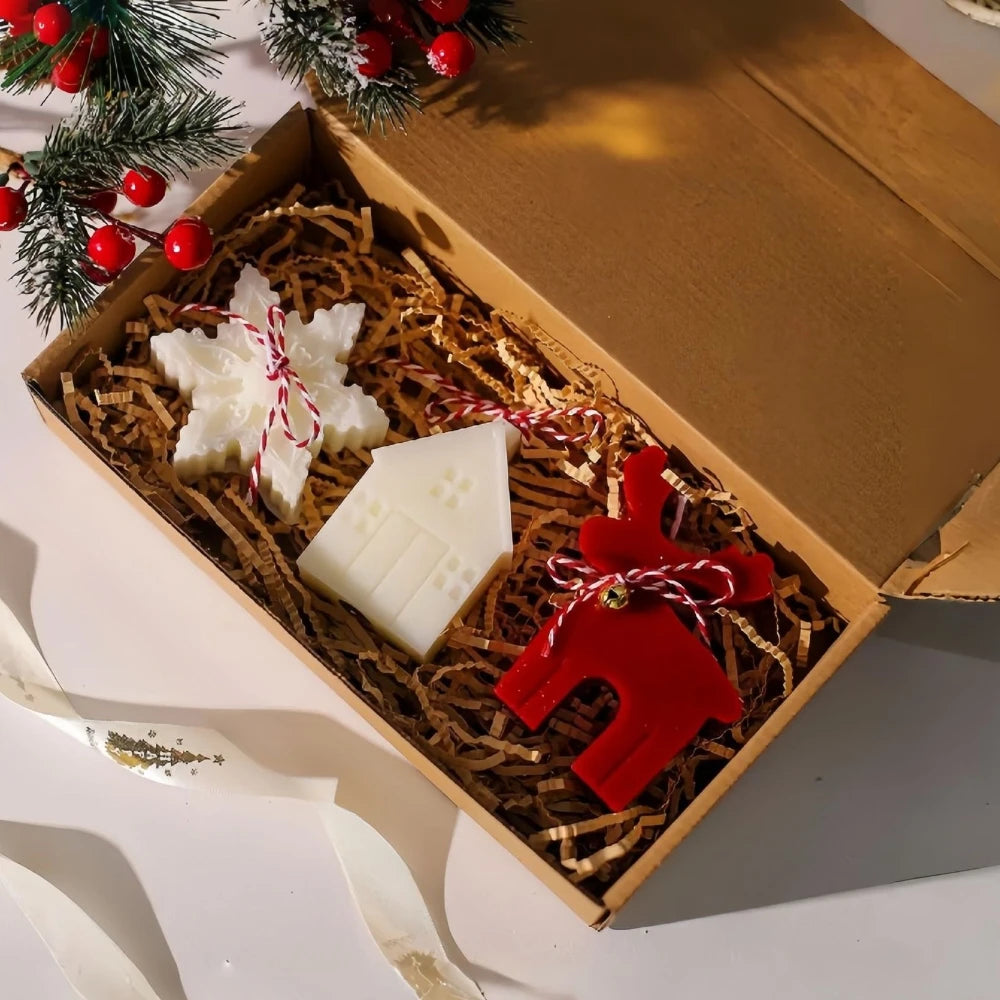 🕯️ 3PCS Gingerbread Man, Elk, Pine & Snowflake Scented Candle Silicone Mold – DIY Winter Home Decor & Handmade Christmas Gifts