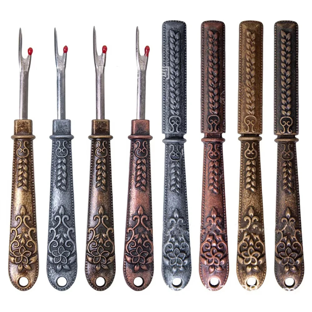 Vintage Thread Cutter & Seam Ripper – Multifunctional Sewing Tool