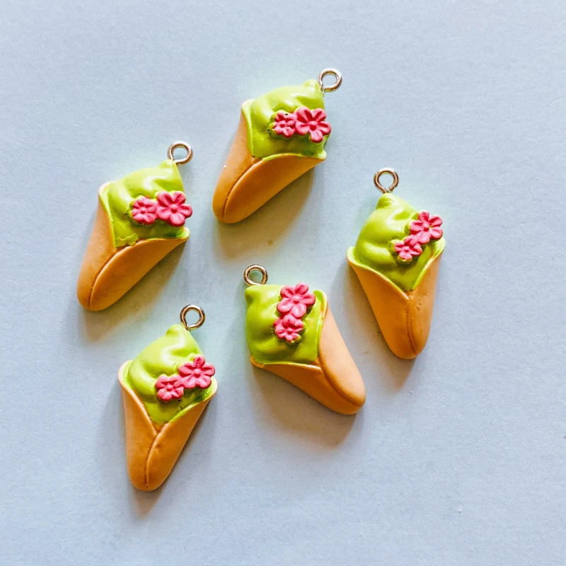 Cat Bread Flower Resin Charms – 10PCS DIY Pendants for Jewelry & Crafts