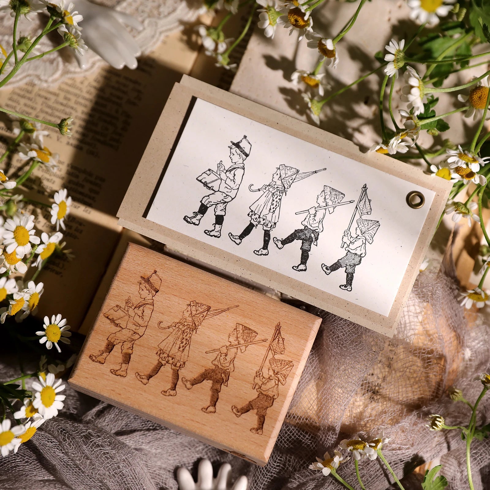 Vintage Flower & Bear Wooden Rubber Stamp – DIY Scrapbooking & Card Making