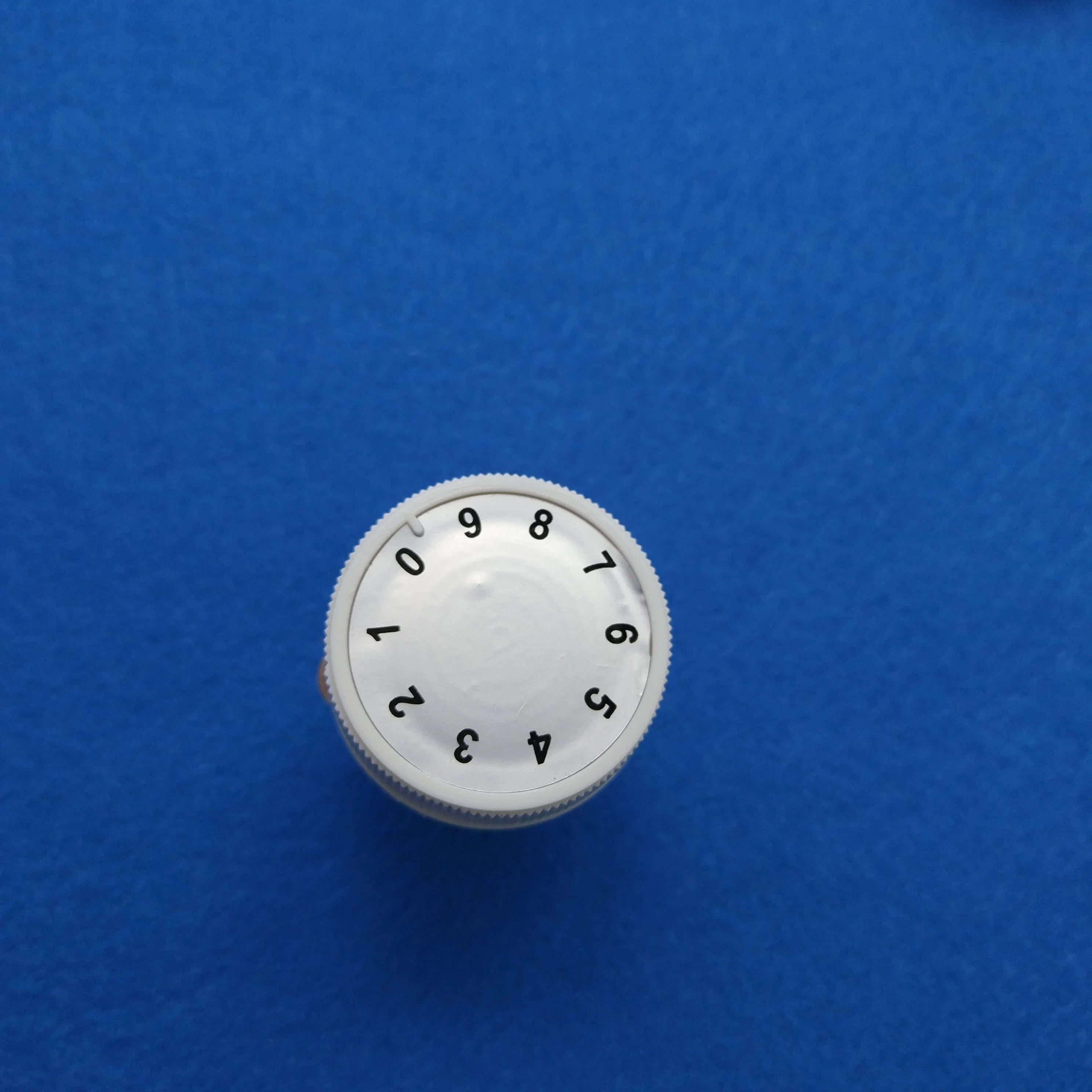 ACME Household Sewing Machine – 26 Stitches, Heavy-Duty Metal Frame