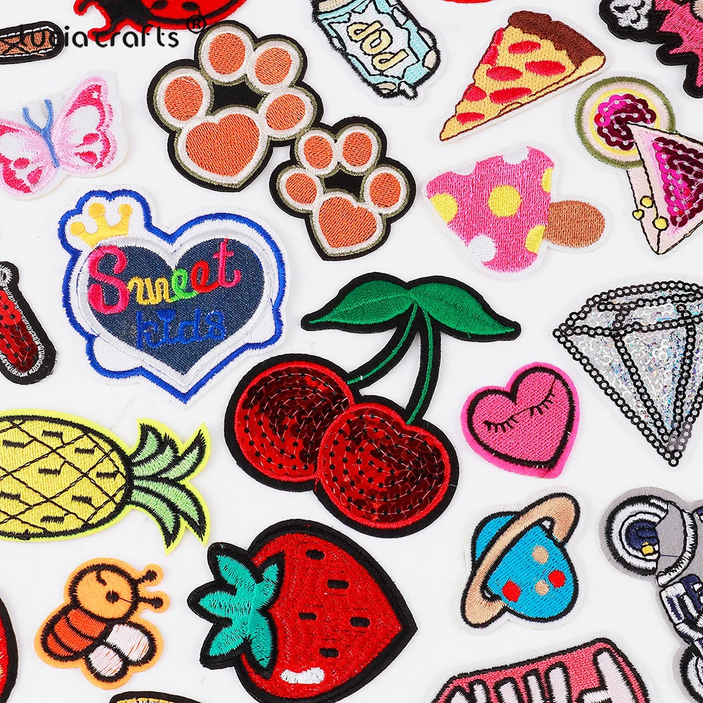 Random Mix Embroidered Iron-On Patches – DIY Clothing & Jeans Applique