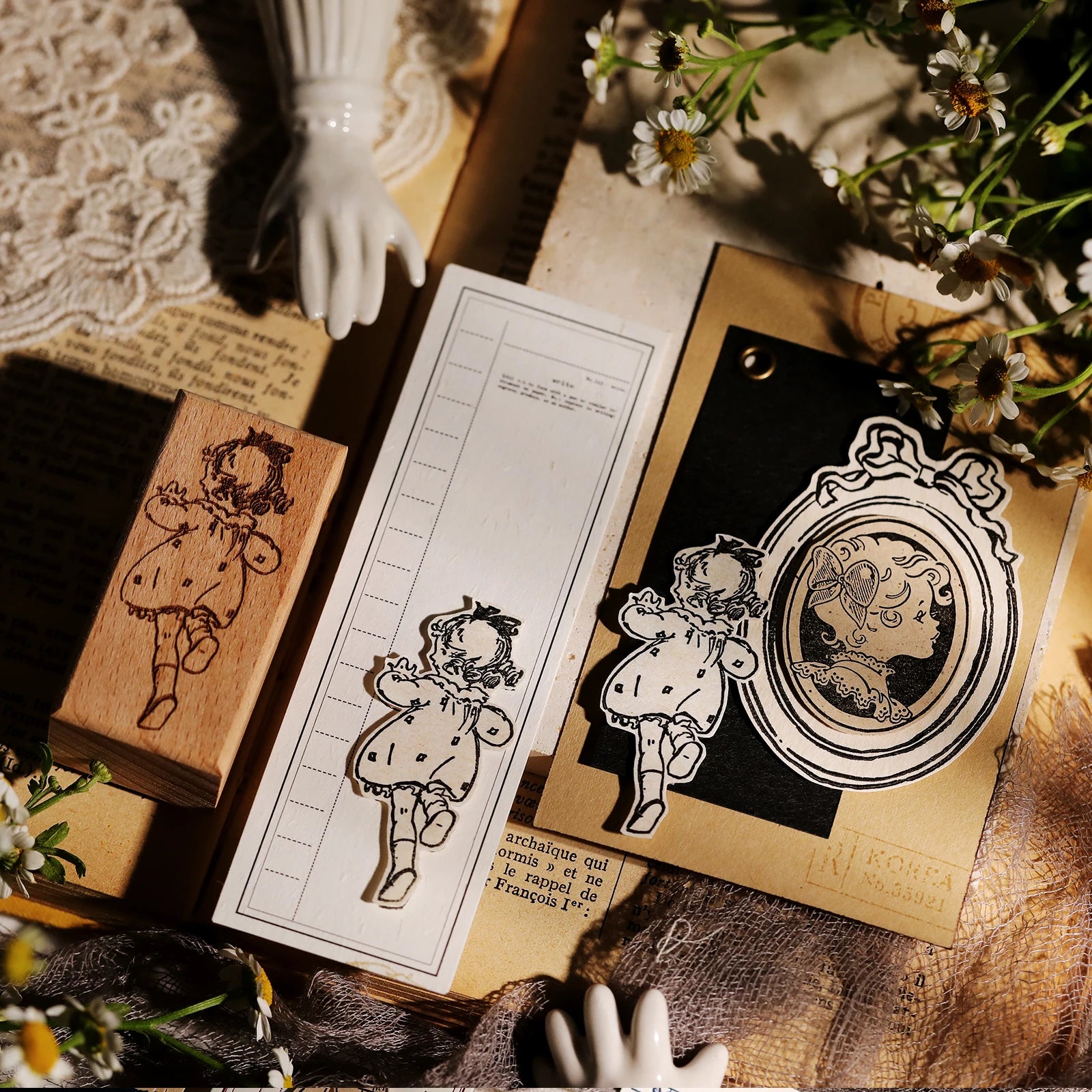 Vintage Flower & Bear Wooden Rubber Stamp – DIY Scrapbooking & Card Making