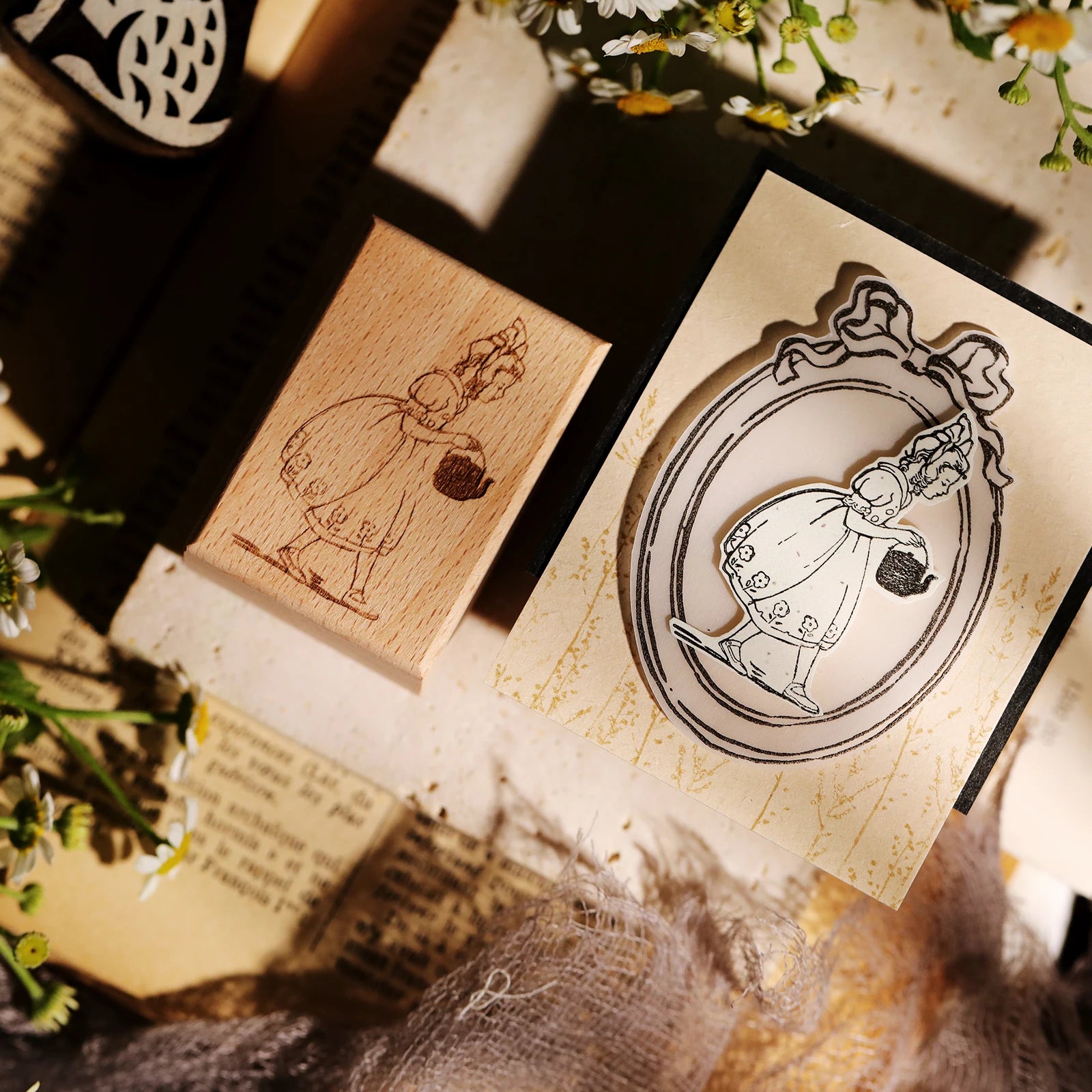 Vintage Flower & Bear Wooden Rubber Stamp – DIY Scrapbooking & Card Making