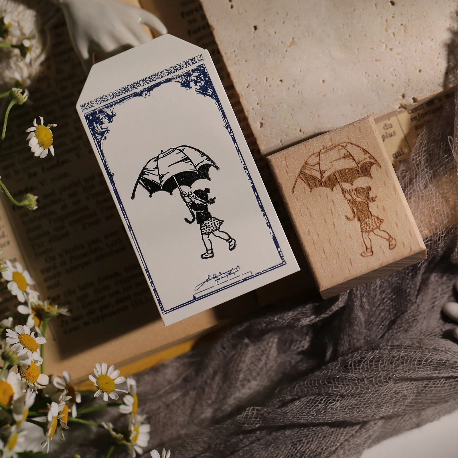 Vintage Flower & Bear Wooden Rubber Stamp – DIY Scrapbooking & Card Making