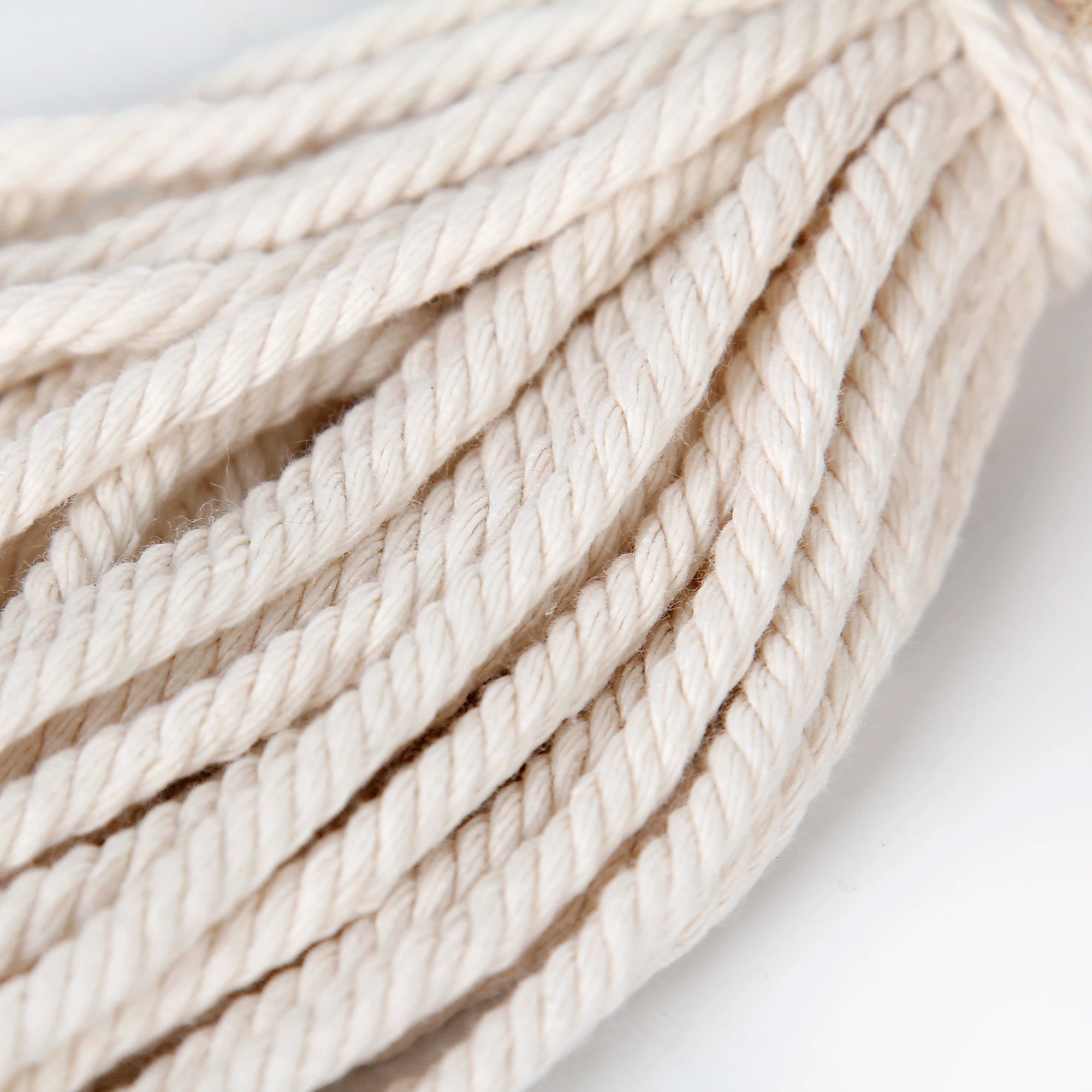 Nordic Round Macrame Wall Hanging – Boho Woven Door & Dorm Decor