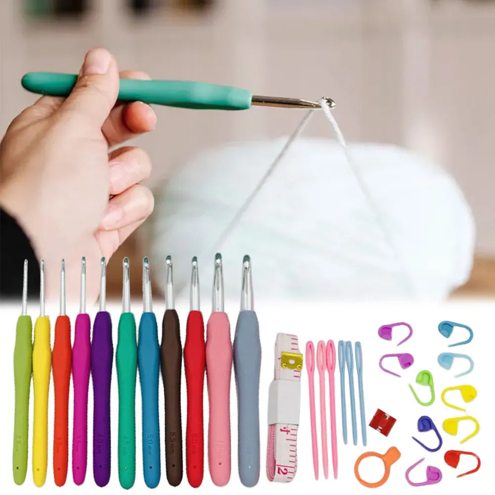 Crochet Hook Kit with Storage Bag Soft Handle Aluminum Needles