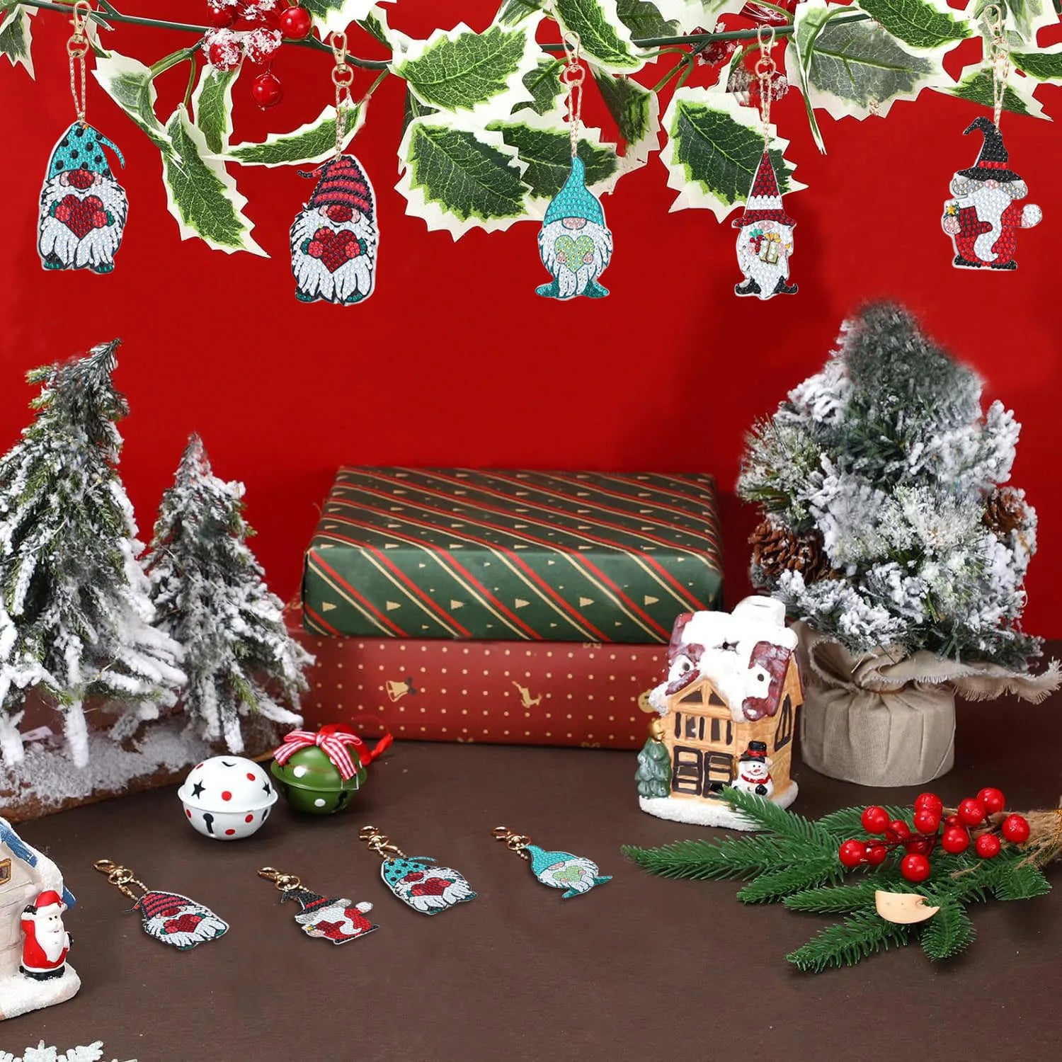 DIY Diamond Art Keychain Set – 5PCS Acrylic Christmas Ornaments for Holiday Décor