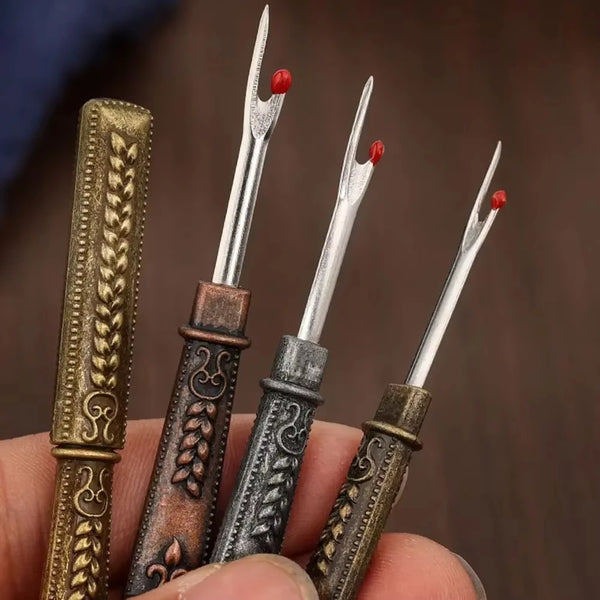 Vintage Thread Cutter & Seam Ripper – Multifunctional Sewing Tool