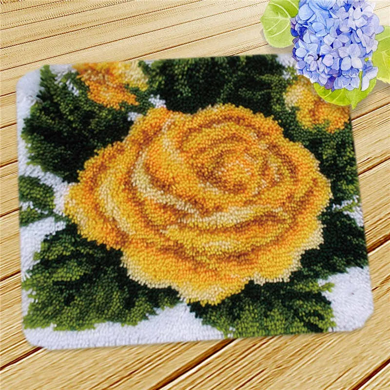 Flower Latch Hook Kit – DIY Embroidery Rug & Pillow Craft Set